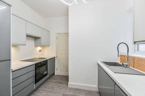 2 bedroom flat for sale, Bath Terrace, Elephant and Castle, London, SE1