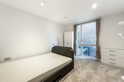 2 bedroom flat for sale, Atrium Apartments, North Kensington, London, W10