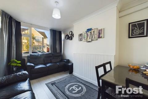 2 bedroom terraced house for sale, Sunningdale Avenue, Feltham, Middlesex, TW13