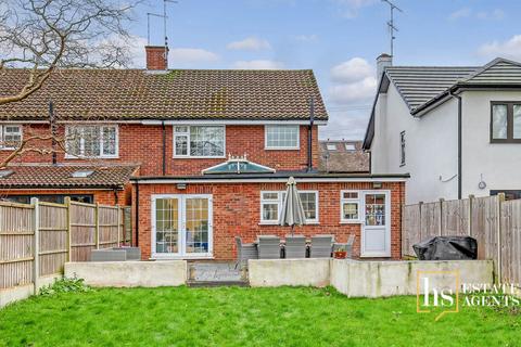 3 bedroom semi-detached house for sale, Woodman Road, Brentwood CM14