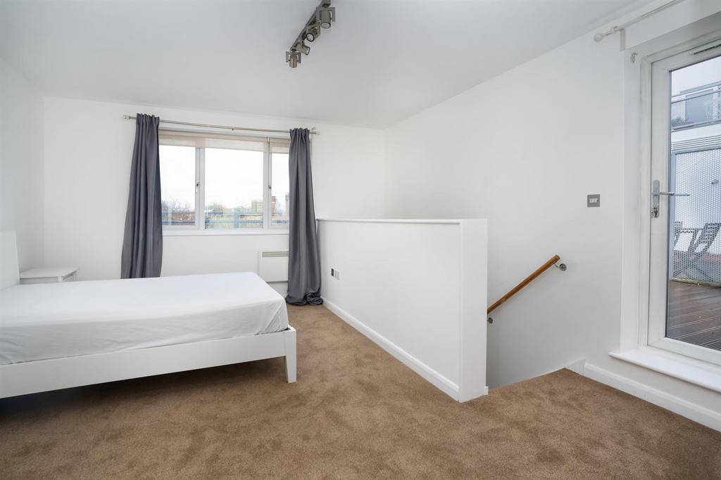 10   To Let 2 Bedroom Flat Liverpool road N1 www.i