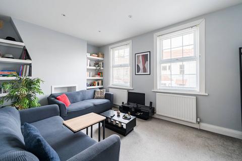 2 bedroom flat for sale, Whittington Road, Bounds Green, London, N22