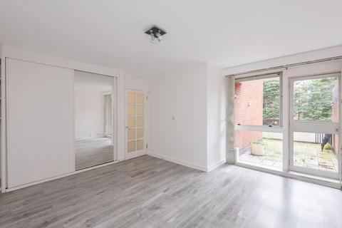 2 bedroom flat for sale, Maresfield Gardens, London, NW3