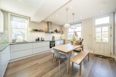 2 bedroom flat for sale, Dumbarton Road, London SW2