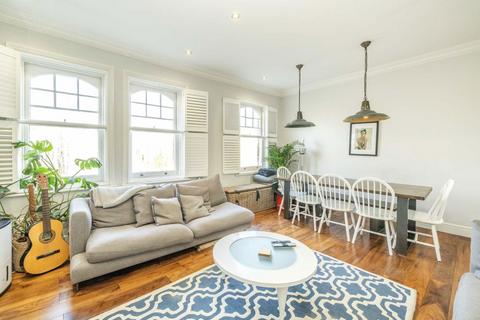 3 bedroom flat for sale, Clapham Road, London SW9