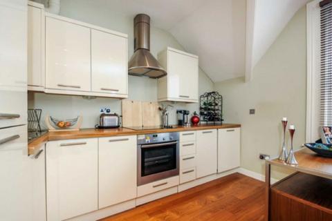 1 bedroom flat for sale, Garratt Lane, London SW18