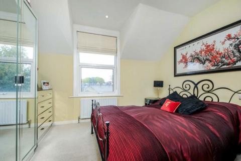 1 bedroom flat for sale, Garratt Lane, London SW18