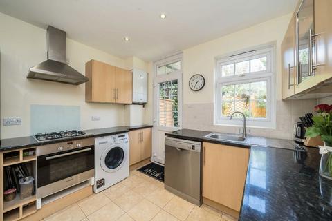 3 bedroom terraced house for sale, Fieldview, London SW18