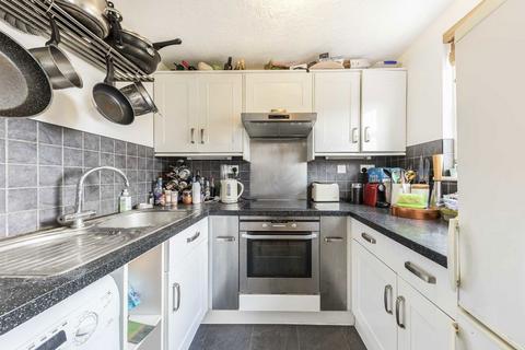 2 bedroom flat for sale, East Hill, London SW18