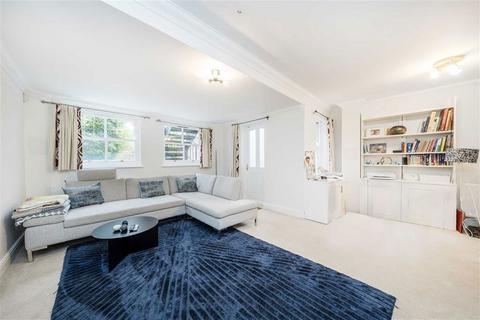 4 bedroom house for sale, Admiralty Way, Teddington TW11