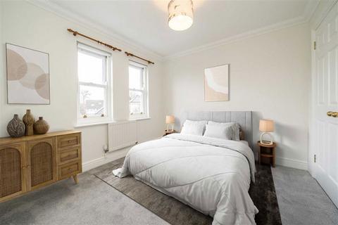 4 bedroom house for sale, Admiralty Way, Teddington TW11