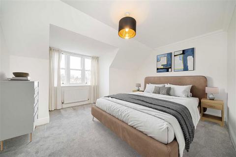 21 Admiralty Way, Teddington, TW11 0NL