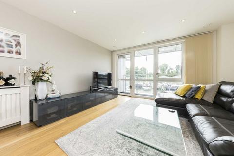 2 bedroom flat to rent, High Street, Brentford TW8