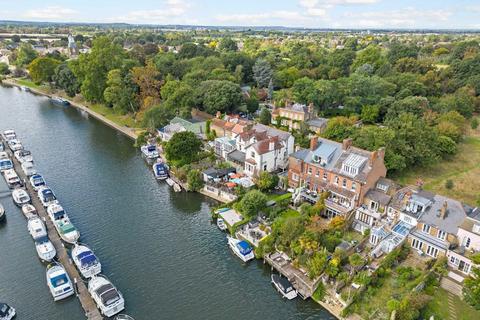 5 bedroom terraced house for sale, Thames Street, Sunbury-On-Thames TW16