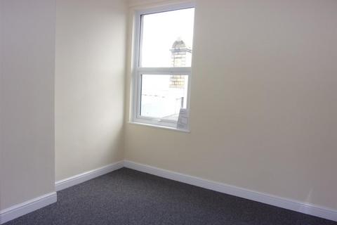 1 bedroom flat to rent, Sussex Street, Rhyl, LL18