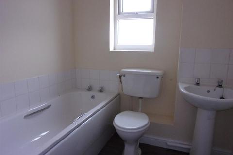 1 bedroom flat to rent, Sussex Street, Rhyl, LL18