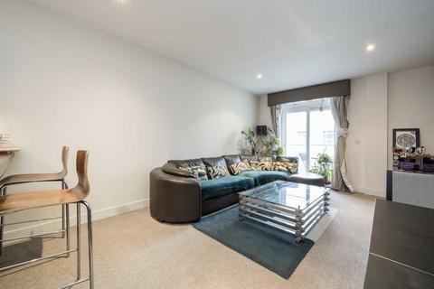 2 bedroom flat for sale, Bromyard Avenue, London W3