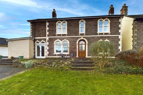 5 bedroom detached house for sale, Commercial Street, Abergavenny, NP7