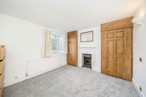 2 bedroom house to rent, School House Lane, Teddington TW11