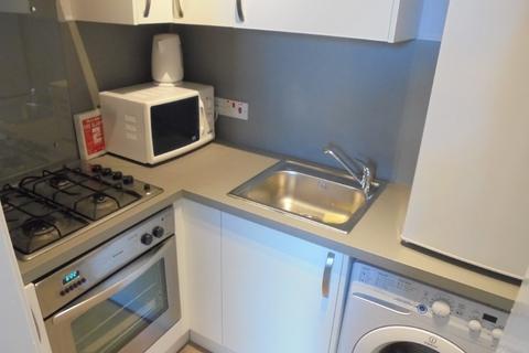 1 bedroom flat to rent, Yeaman Place, Edinburgh EH11