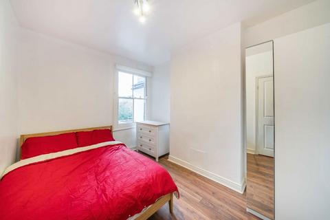 4 bedroom house to rent, Trentham Street, London SW18