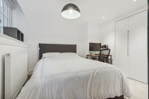 Flat 2, 26 Viewforth, Edinburgh, EH10 4FF