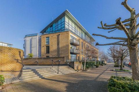 2 bedroom flat to rent, Point Wharf Lane, Brentford TW8