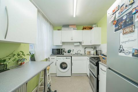 1 bedroom flat for sale, Regina Road, London N4