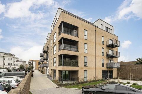 2 bedroom flat for sale, Reeve Street, Feltham TW13