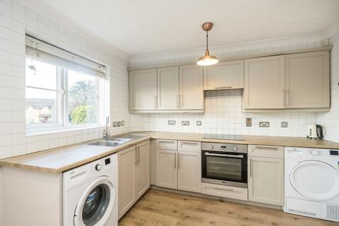 2 bedroom flat for sale, Kempton Court, Sunbury-On-Thames TW16