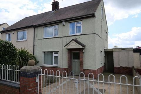 3 bedroom semi-detached house to rent, Bevanlee Road, Middlesbrough