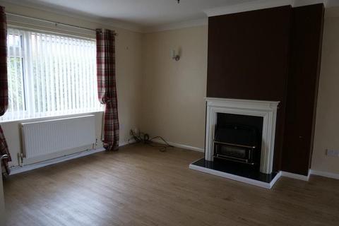 3 bedroom semi-detached house to rent, Bevanlee Road, Middlesbrough