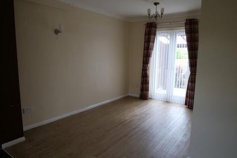 3 bedroom semi-detached house to rent, Bevanlee Road, Middlesbrough