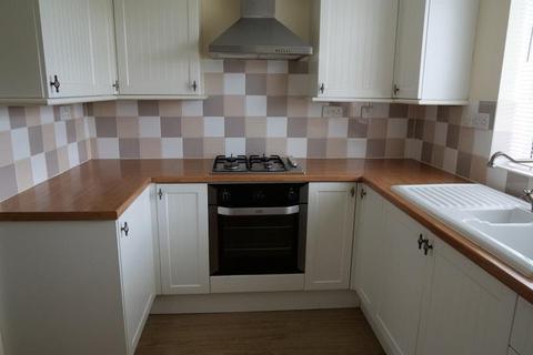 3 bedroom semi-detached house to rent, Bevanlee Road, Middlesbrough