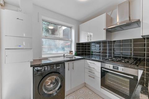 3 bedroom terraced house for sale, Isham Road, Norbury, London, SW16