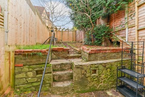 60 Isham Road, London, SW16 4TJ