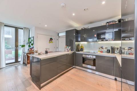 3 bedroom flat for sale, St Gabriel Walk, Elephant and Castle, London, SE1