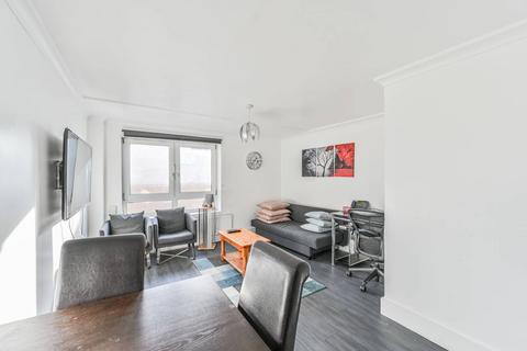 3 bedroom maisonette for sale, Chatham Street, Elephant and Castle, London, SE17