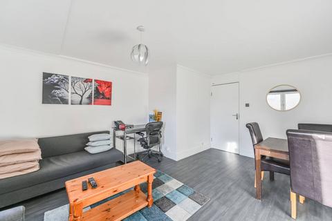 3 bedroom maisonette for sale, Chatham Street, Elephant and Castle, London, SE17