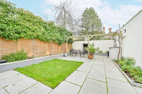 4 bedroom semi-detached house for sale, First Avenue, East Acton, London, W3