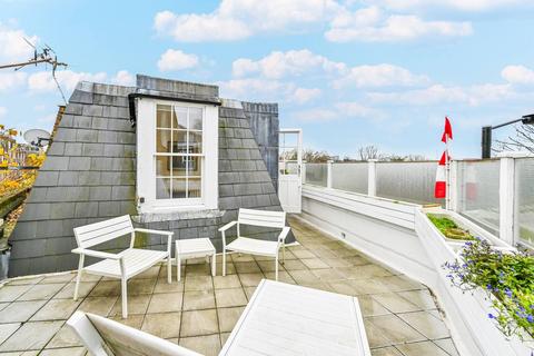 36 Thornhill Road, London, N1 1HW