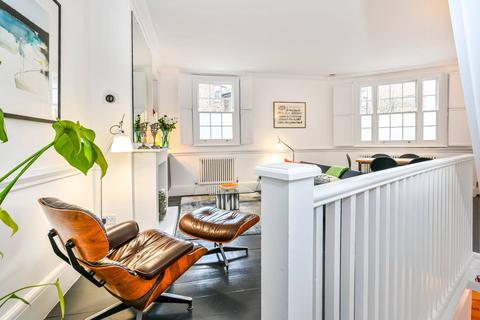 36 Thornhill Road, London, N1 1HW