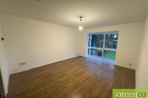 1 bedroom flat to rent, Nevile Court, Salford M7