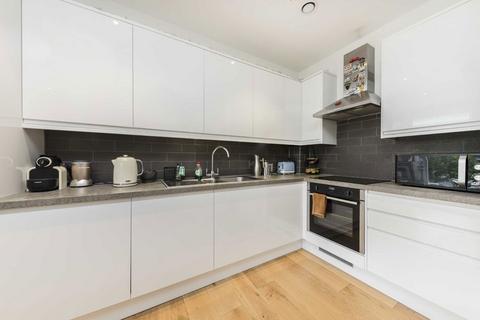 2 bedroom flat to rent, Goldhawk Road, London W12