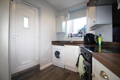 2 bedroom end of terrace house for sale, Turncroft Lane, Stockport