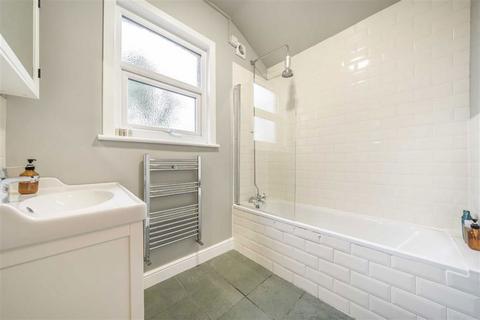 30a Elthruda Road, London, SE13 6SR