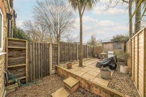 30a Elthruda Road, London, SE13 6SR