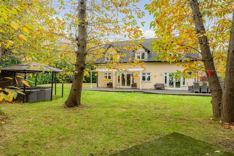 5 bedroom detached house for sale, Canonsfield Road, Welwyn