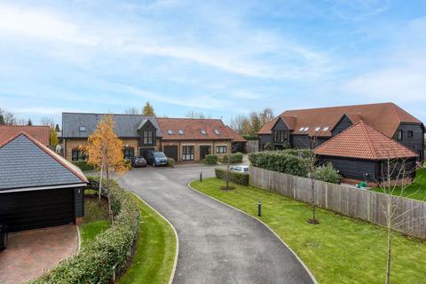 undefined, Middlefield Lane, Henlow SG16