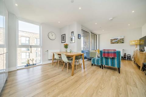 2 bedroom flat for sale, Plough Lane, London SW17